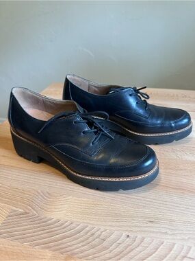 Women's Naturalizer Black Leather Lace-Up Platform Oxfords
